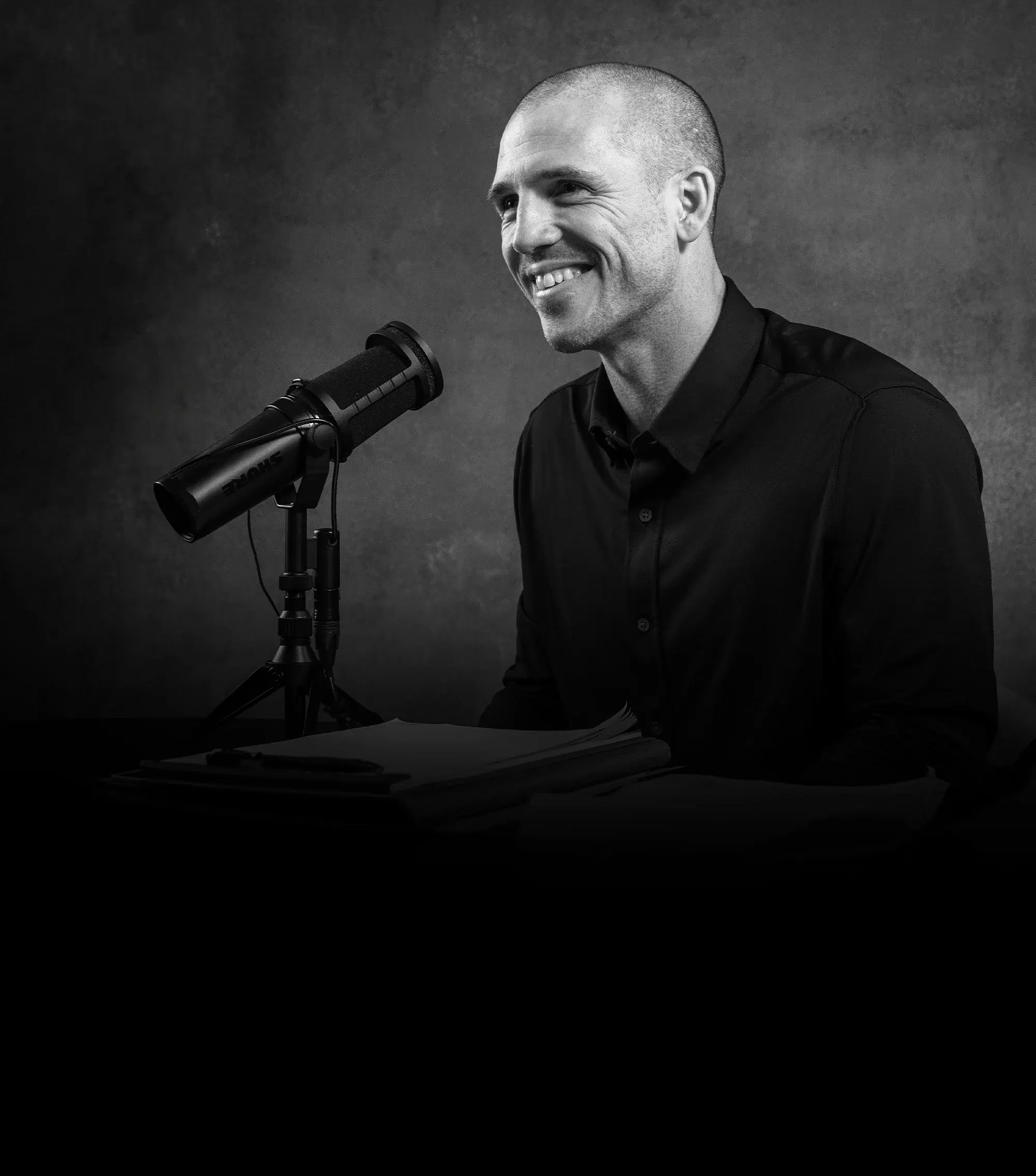Dr. Andy Galpin recording the Perform podcast